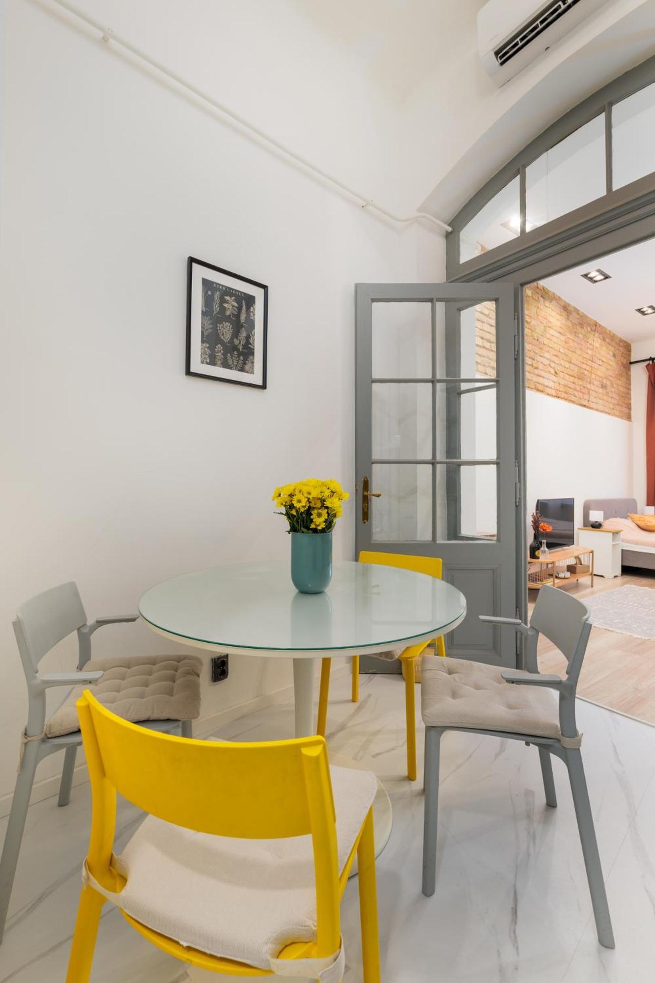 Downtown Apartment 2 Minutes From Opera House ブダペスト エクステリア 写真