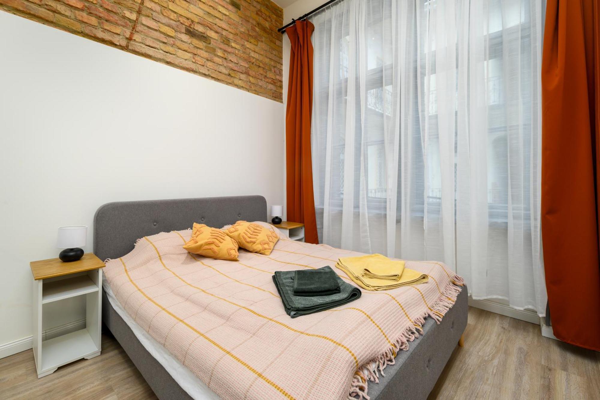 Downtown Apartment 2 Minutes From Opera House ブダペスト エクステリア 写真